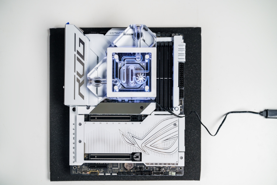 ROG Maximus Z790 Formula + BADASS CPU STEALTH TUBING BLOCK